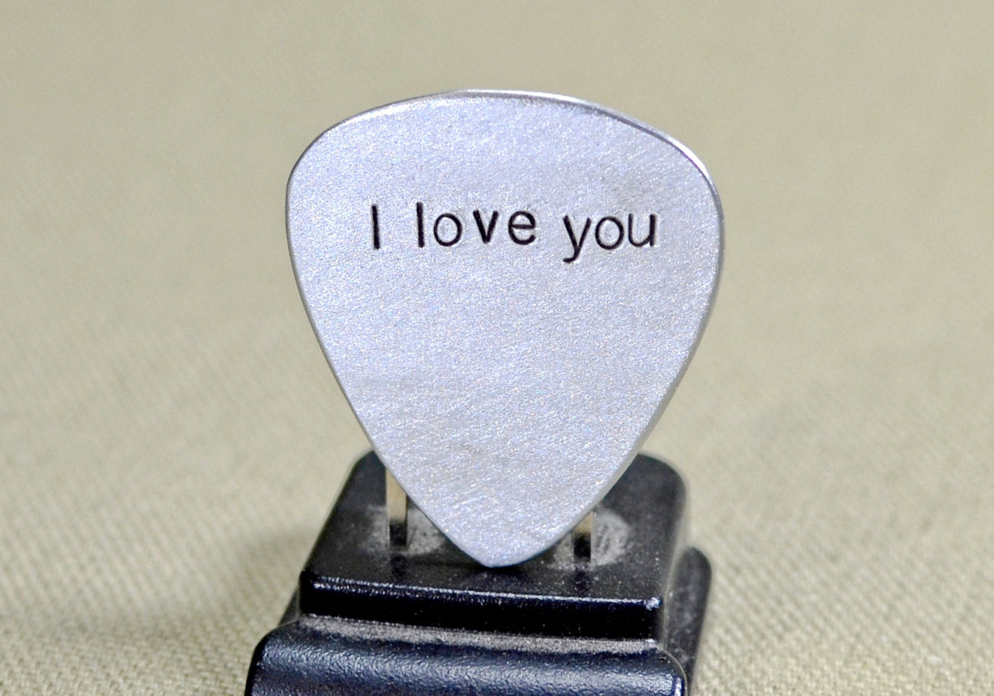 I love you playable guitar pick