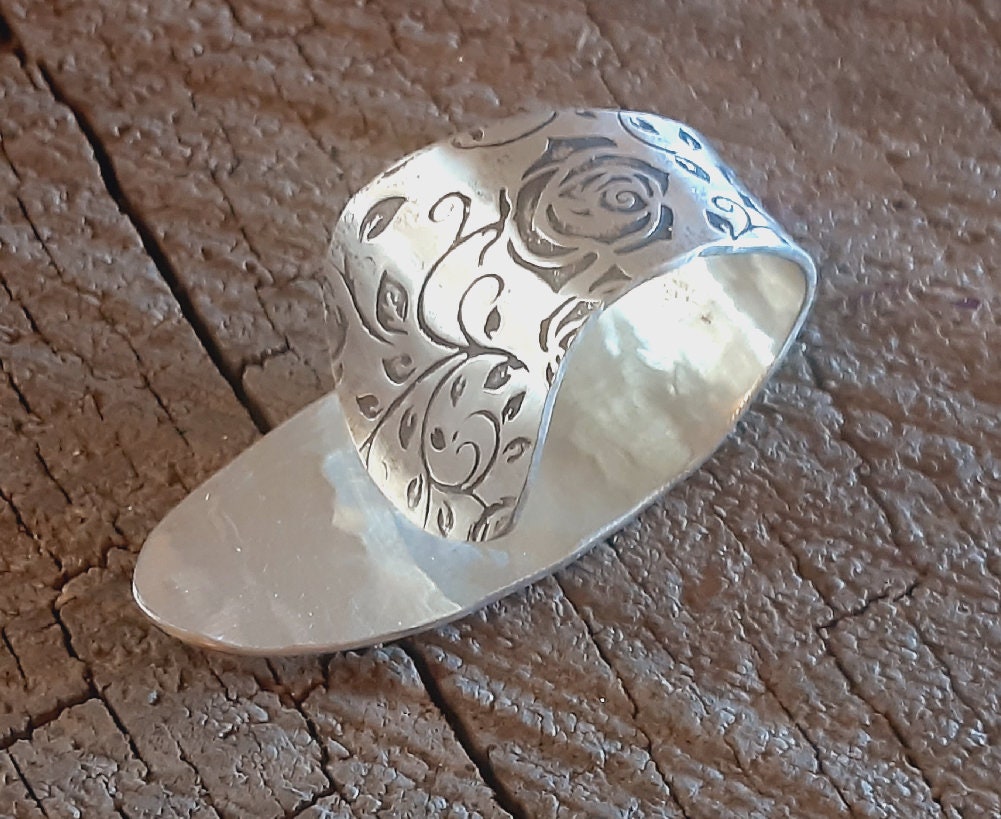 Sterling silver thumb guitar pick with roses for guitar ukulele or banjo