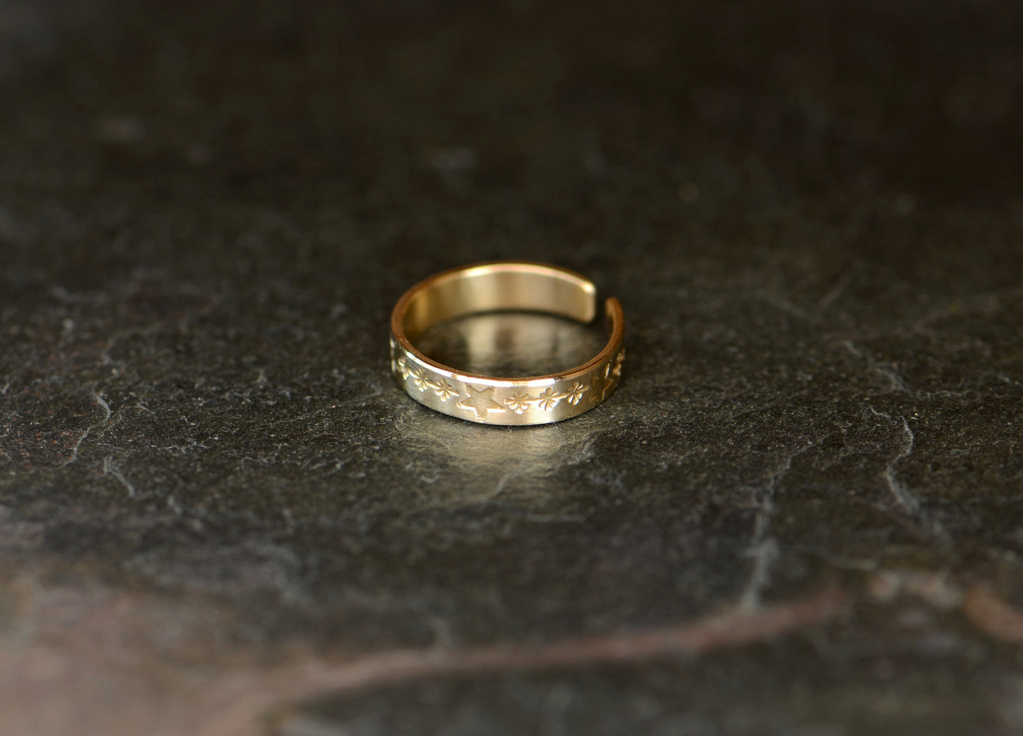 Solid 14k yellow gold toe ring stamped with stars